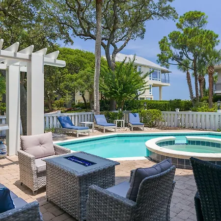 8 Nighthawk - Host2Coast Villa